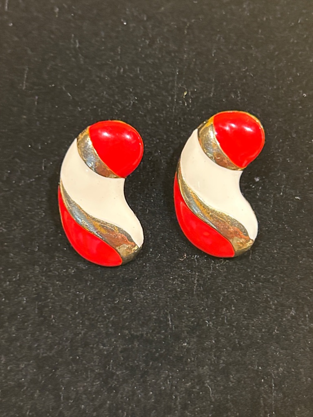 Vintage Red and White Enamel Wave Clip-On Earrings